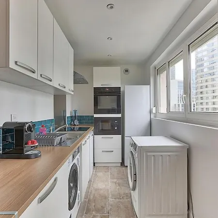 Apartment 2 Minutes From La Defense - Ideal For 6 Guests Puteaux